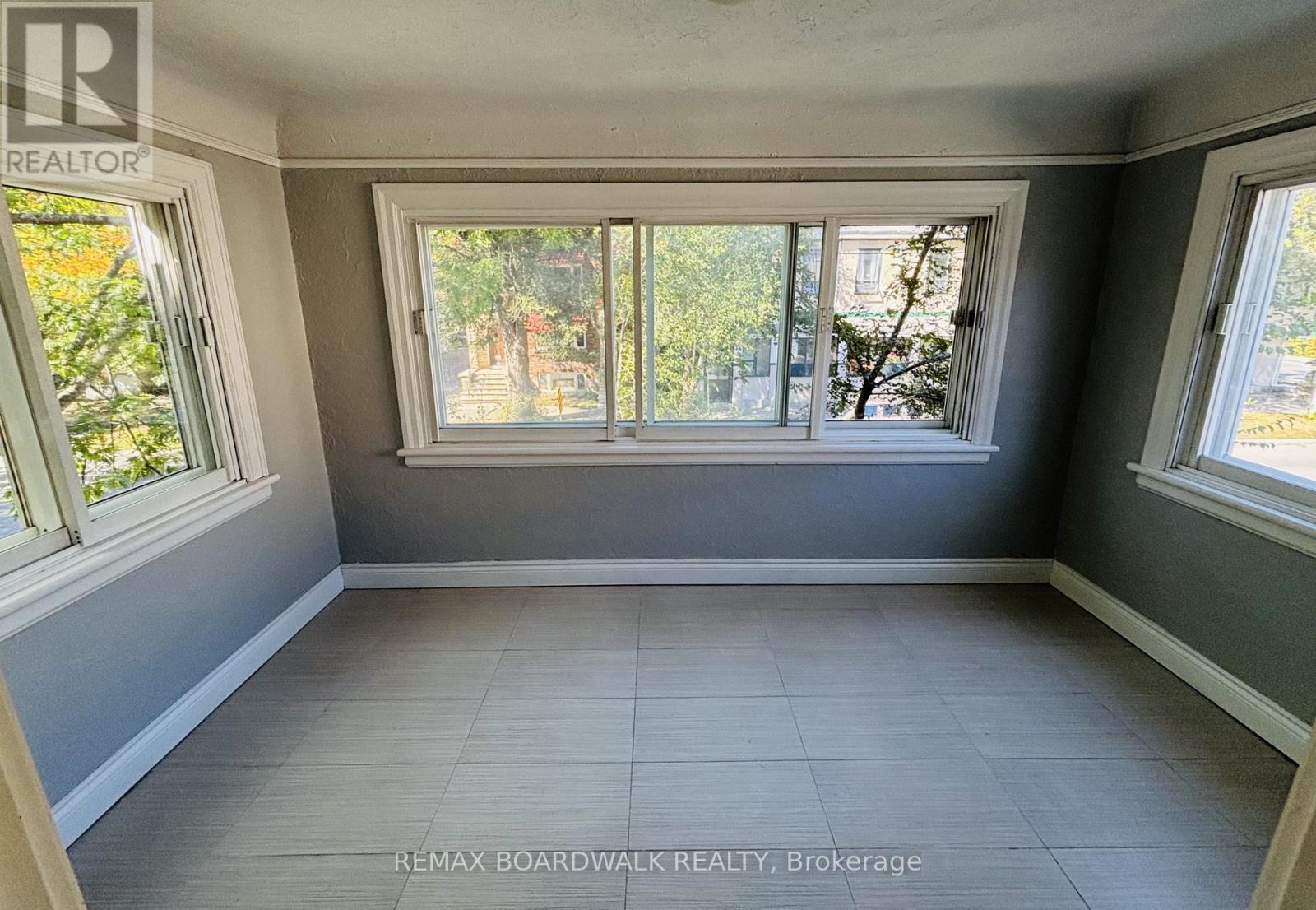 320 Laurier Avenue E, Ottawa, Ontario  K1N 6P6 - Photo 14 - X12978696