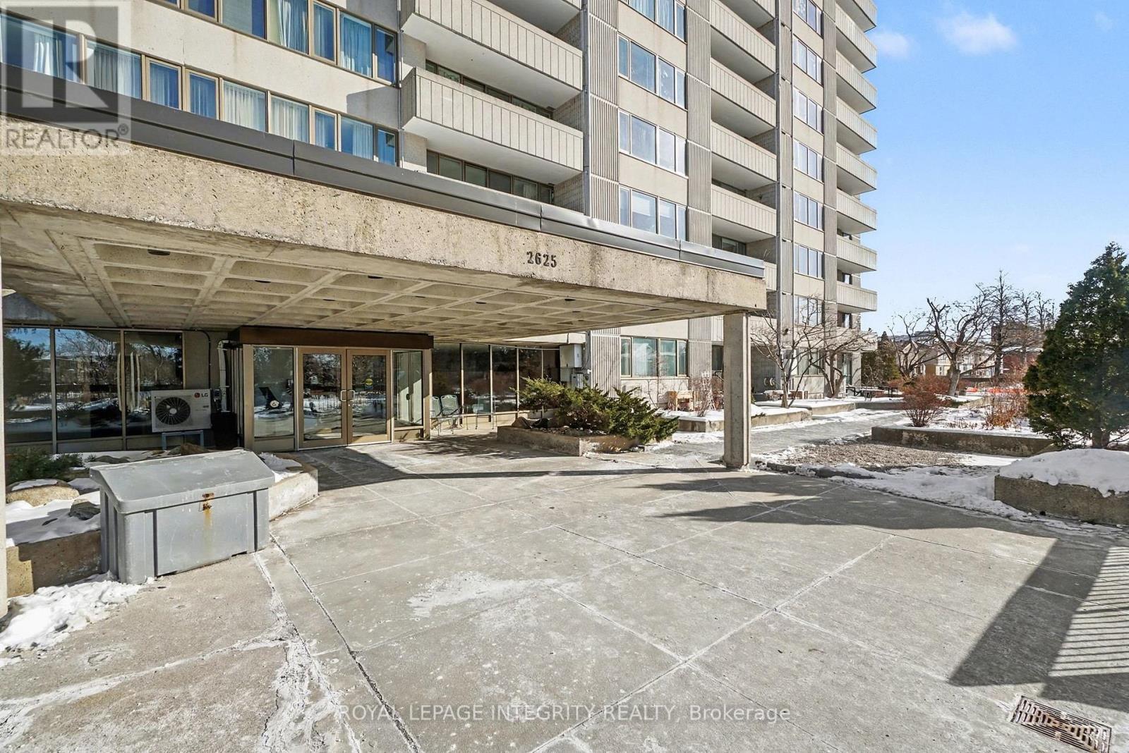 803 - 2625 Regina Street, Ottawa, Ontario  K2B 5W8 - Photo 3 - X12979366