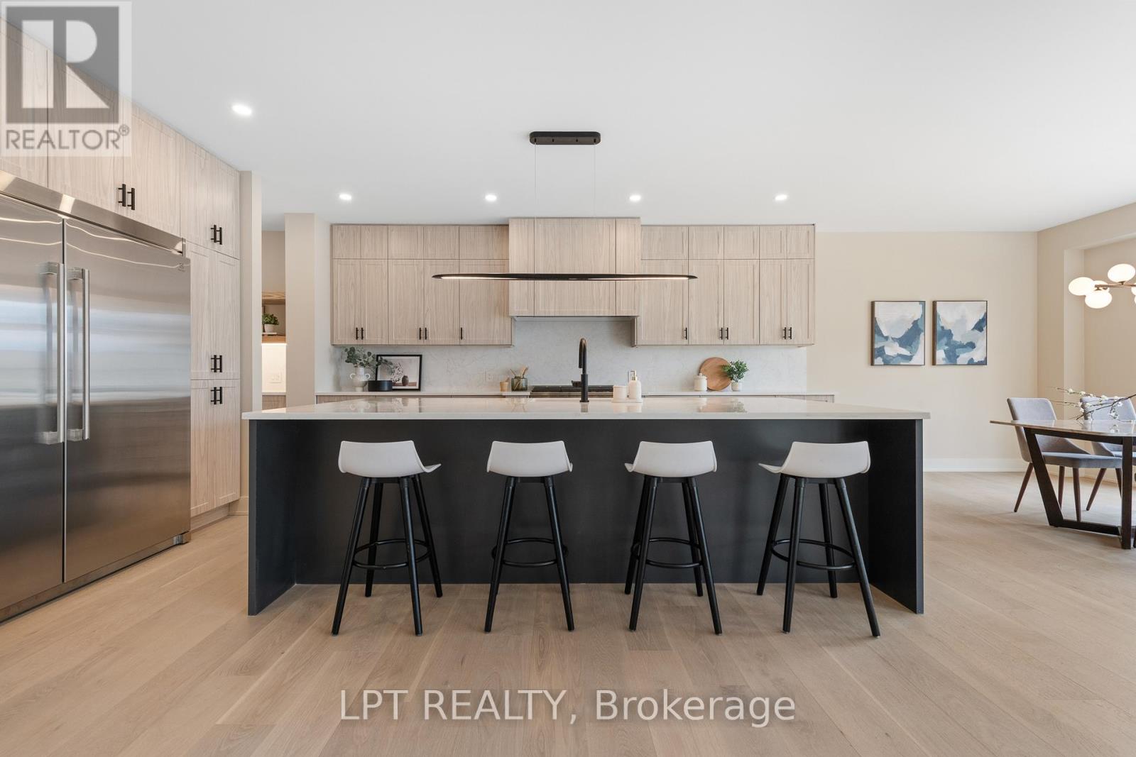 15 Briggs Avenue, Ottawa, Ontario  K2E 6W5 - Photo 14 - X12979786