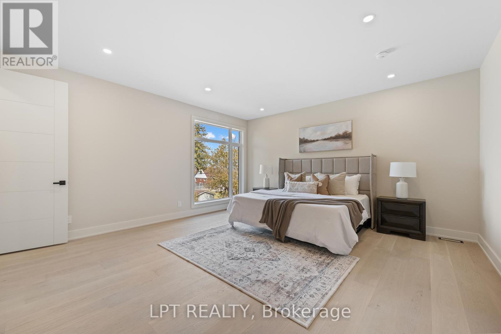 15 Briggs Avenue, Ottawa, Ontario  K2E 6W5 - Photo 24 - X12979786