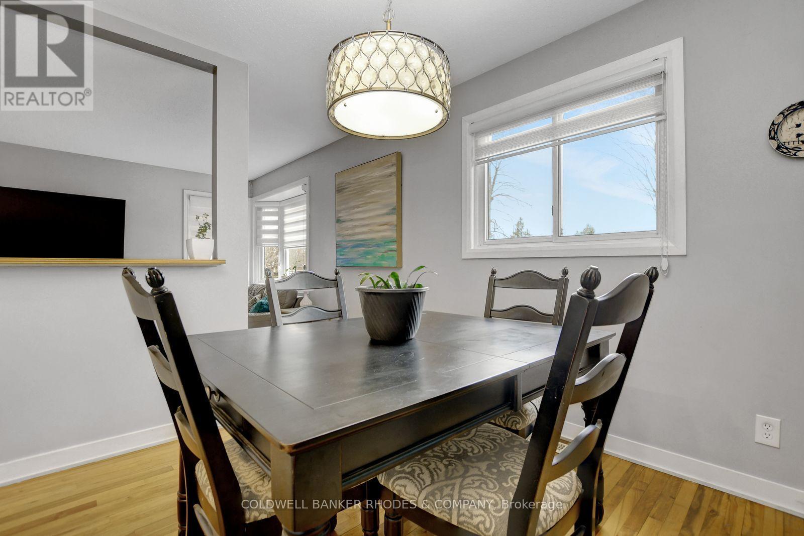 2424 Heaton Avenue, Ottawa, Ontario  K1G 1J2 - Photo 8 - X12979922
