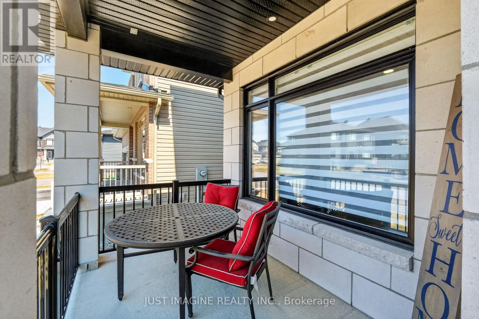 32 Edenbridge Court, Ottawa, Ontario  K1W 0P1 - Photo 4 - X12979928