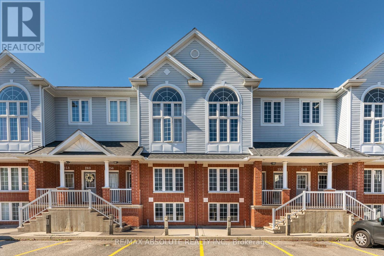 246 GERSHWIN PRIVATE, Ottawa, Ontario