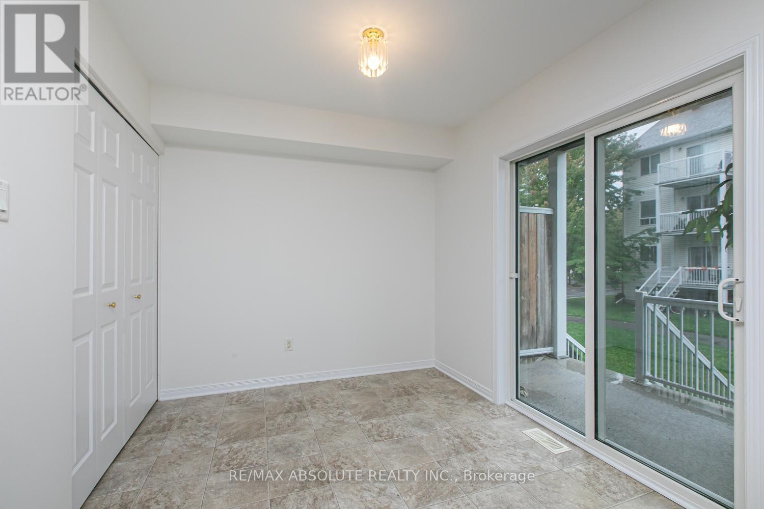 246 Gershwin Private, Ottawa, Ontario  K2H 1G5 - Photo 12 - X12980016