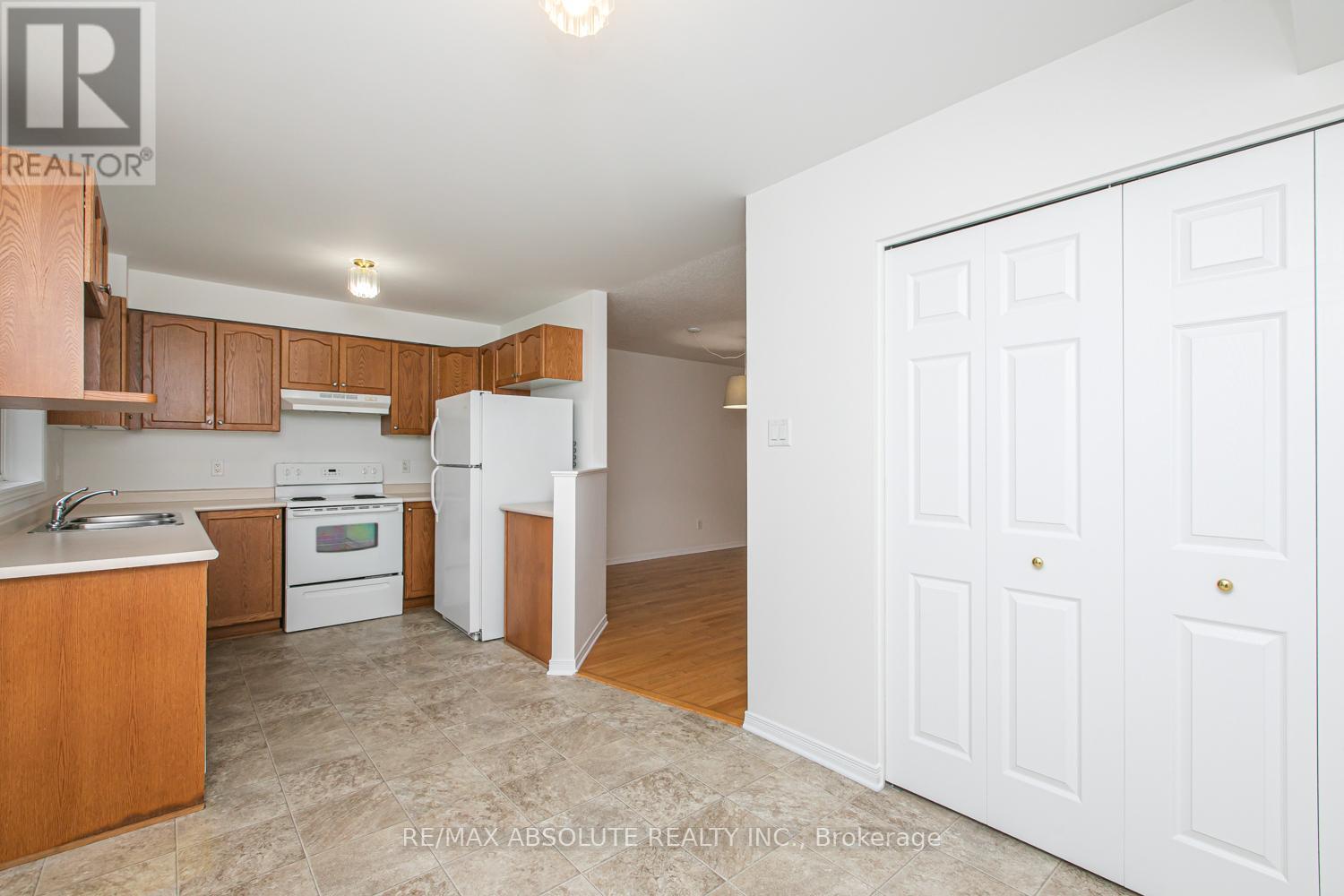 246 Gershwin Private, Ottawa, Ontario  K2H 1G5 - Photo 13 - X12980016