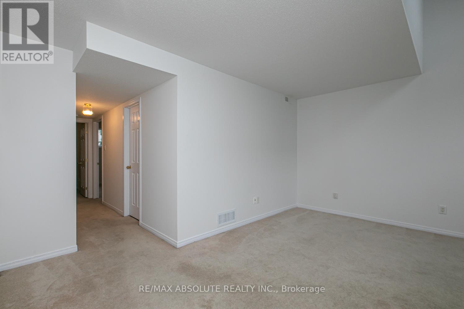 246 Gershwin Private, Ottawa, Ontario  K2H 1G5 - Photo 15 - X12980016