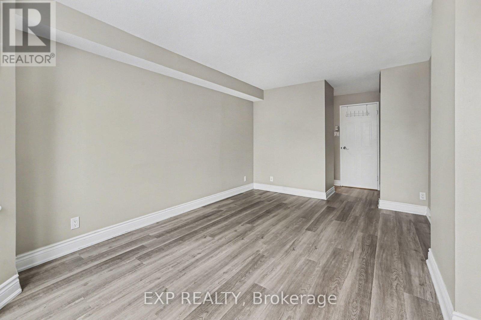 404 - 80 Sandcastle Drive, Ottawa, Ontario  K2H 9E7 - Photo 11 - X12980120