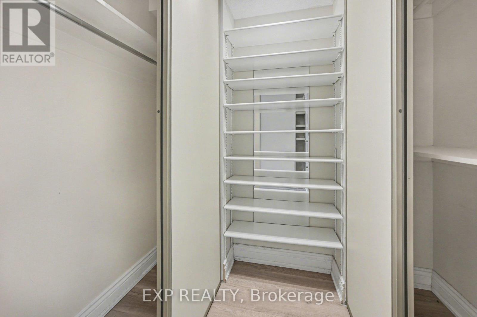 404 - 80 Sandcastle Drive, Ottawa, Ontario  K2H 9E7 - Photo 17 - X12980120
