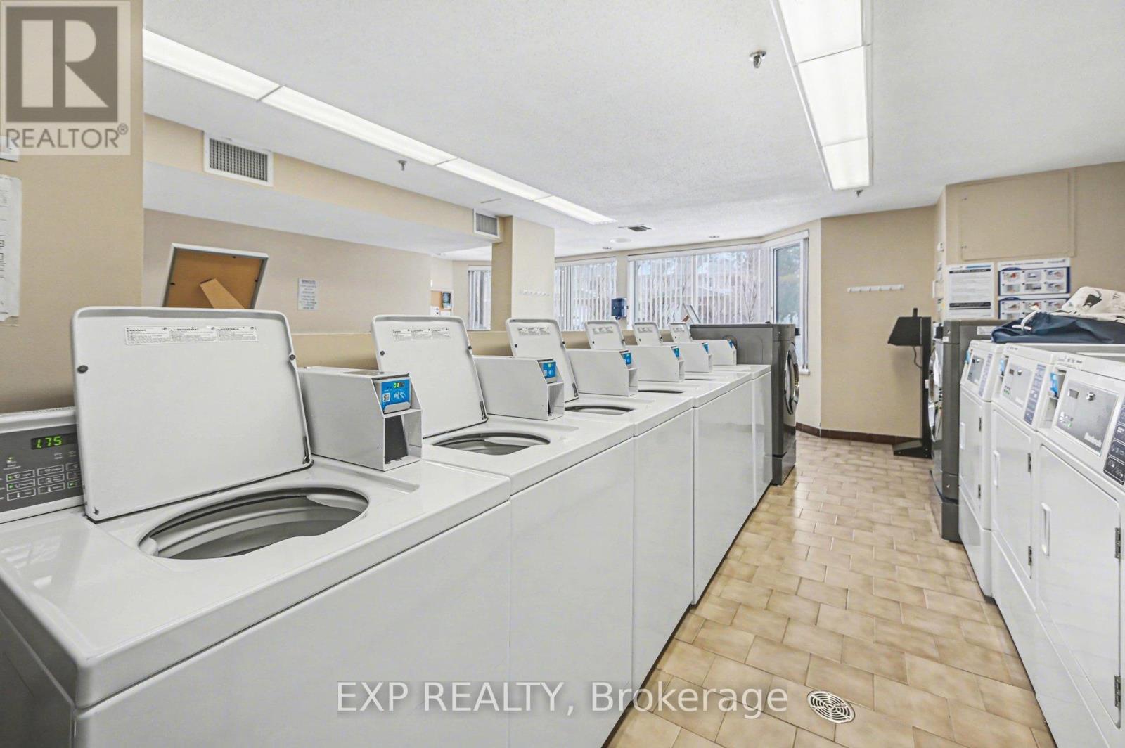 404 - 80 Sandcastle Drive, Ottawa, Ontario  K2H 9E7 - Photo 23 - X12980120