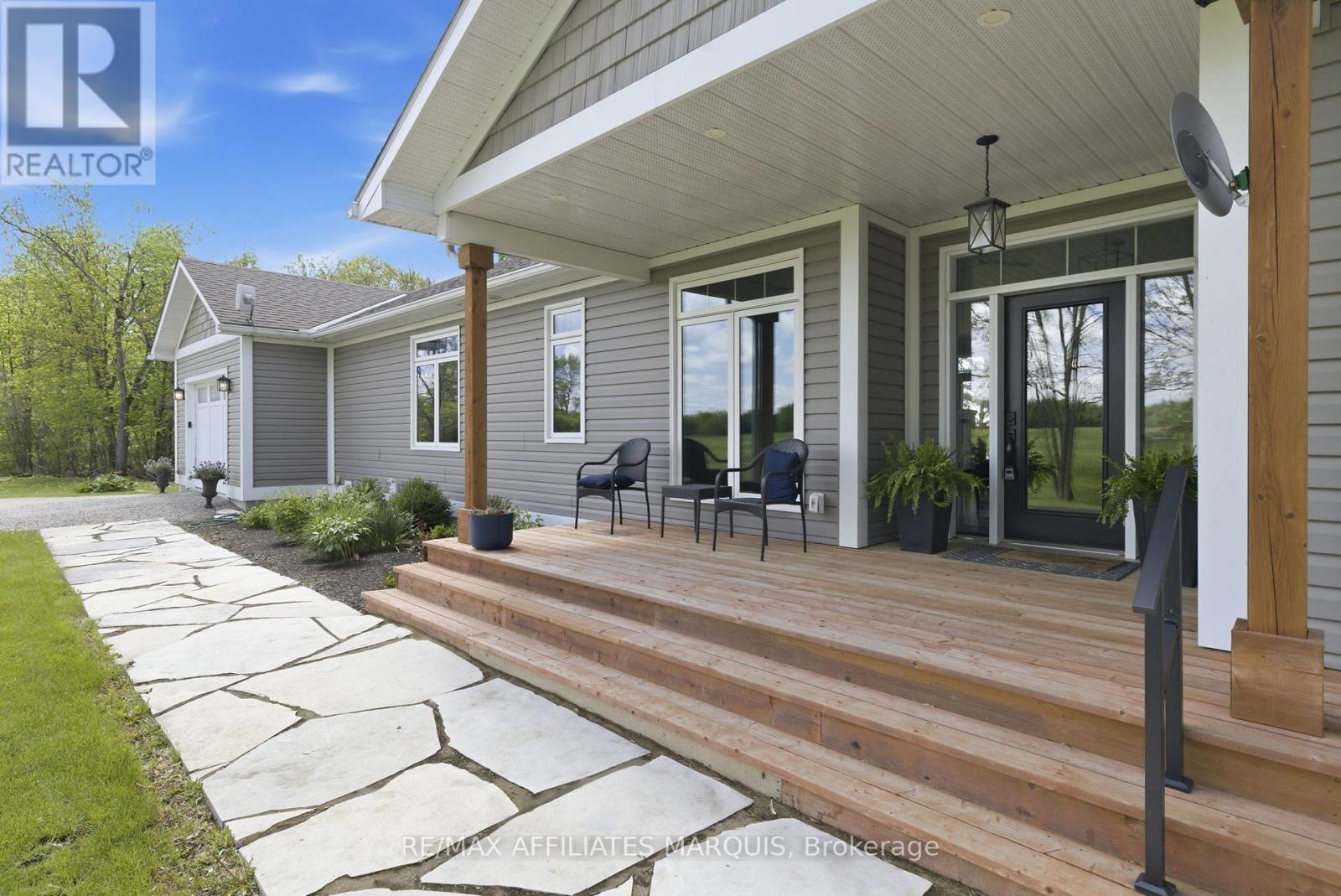 12 R9 Road, Rideau Lakes, Ontario  K0G 1L0 - Photo 2 - X12980274