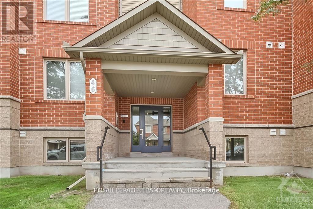 2 - 46 BARNSTONE DRIVE, Ottawa, Ontario