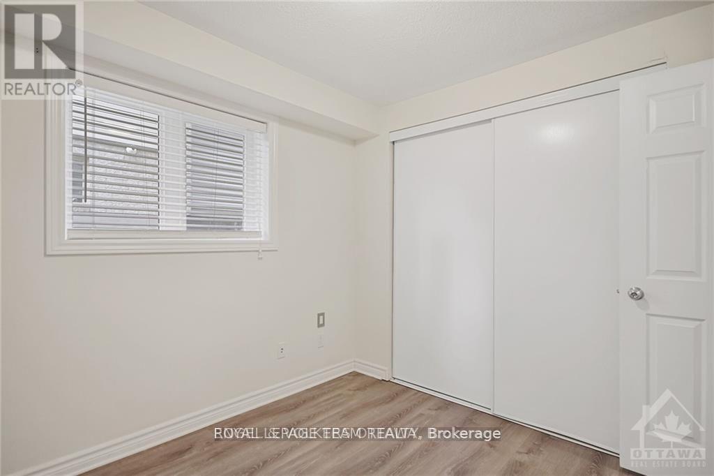 2 - 46 Barnstone Drive, Ottawa, Ontario  K2G 4R6 - Photo 10 - X12981528
