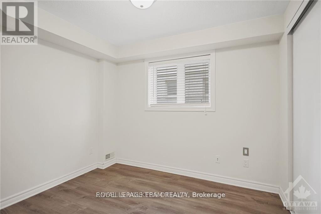 2 - 46 Barnstone Drive, Ottawa, Ontario  K2G 4R6 - Photo 13 - X12981528