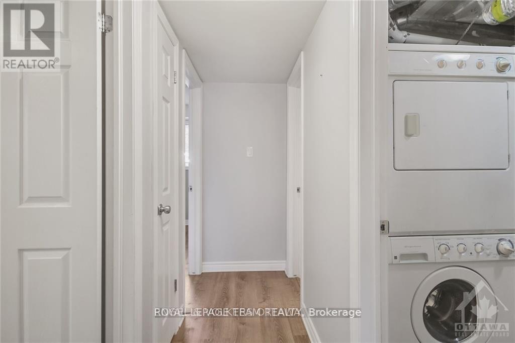 2 - 46 Barnstone Drive, Ottawa, Ontario  K2G 4R6 - Photo 17 - X12981528