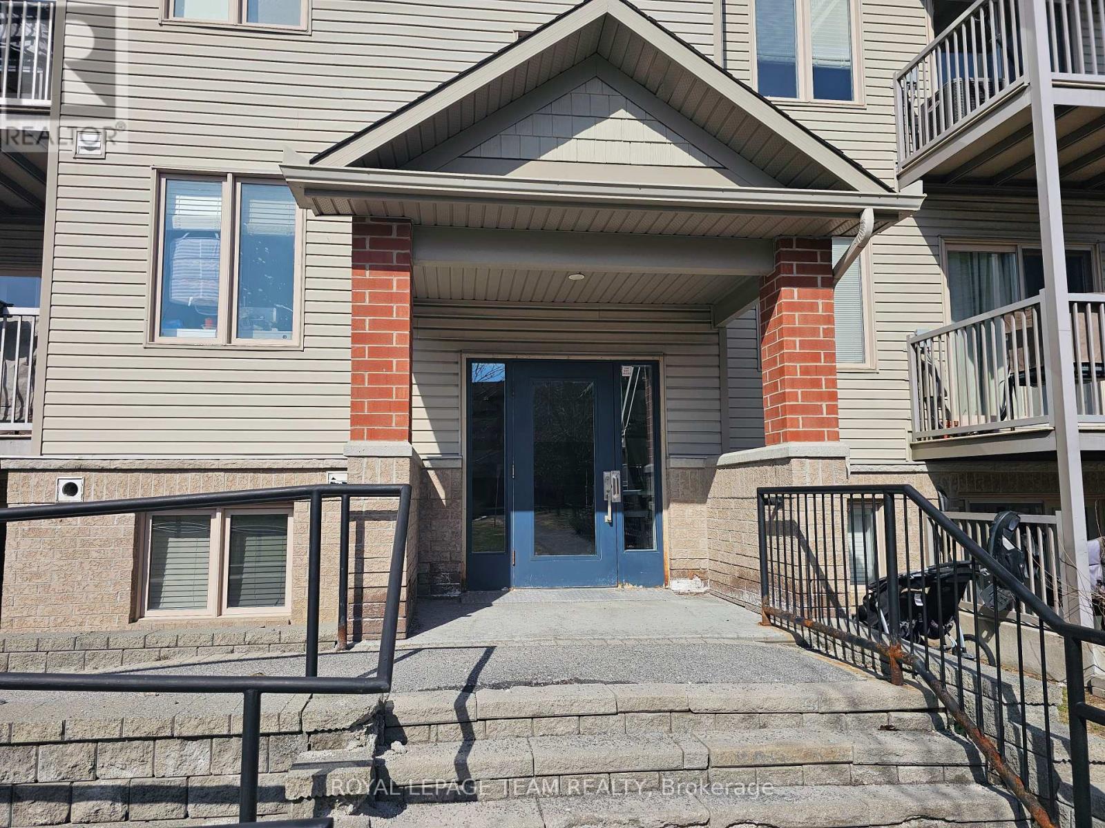 2 - 46 Barnstone Drive, Ottawa, Ontario  K2G 4R6 - Photo 21 - X12981528