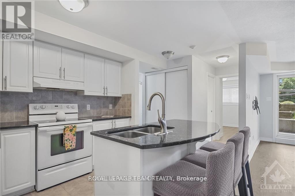 2 - 46 Barnstone Drive, Ottawa, Ontario  K2G 4R6 - Photo 5 - X12981528