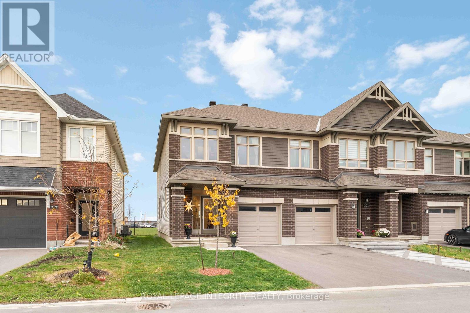 221 Finsbury Avenue, Ottawa, Ontario  K2S 2X9 - Photo 3 - X12981560