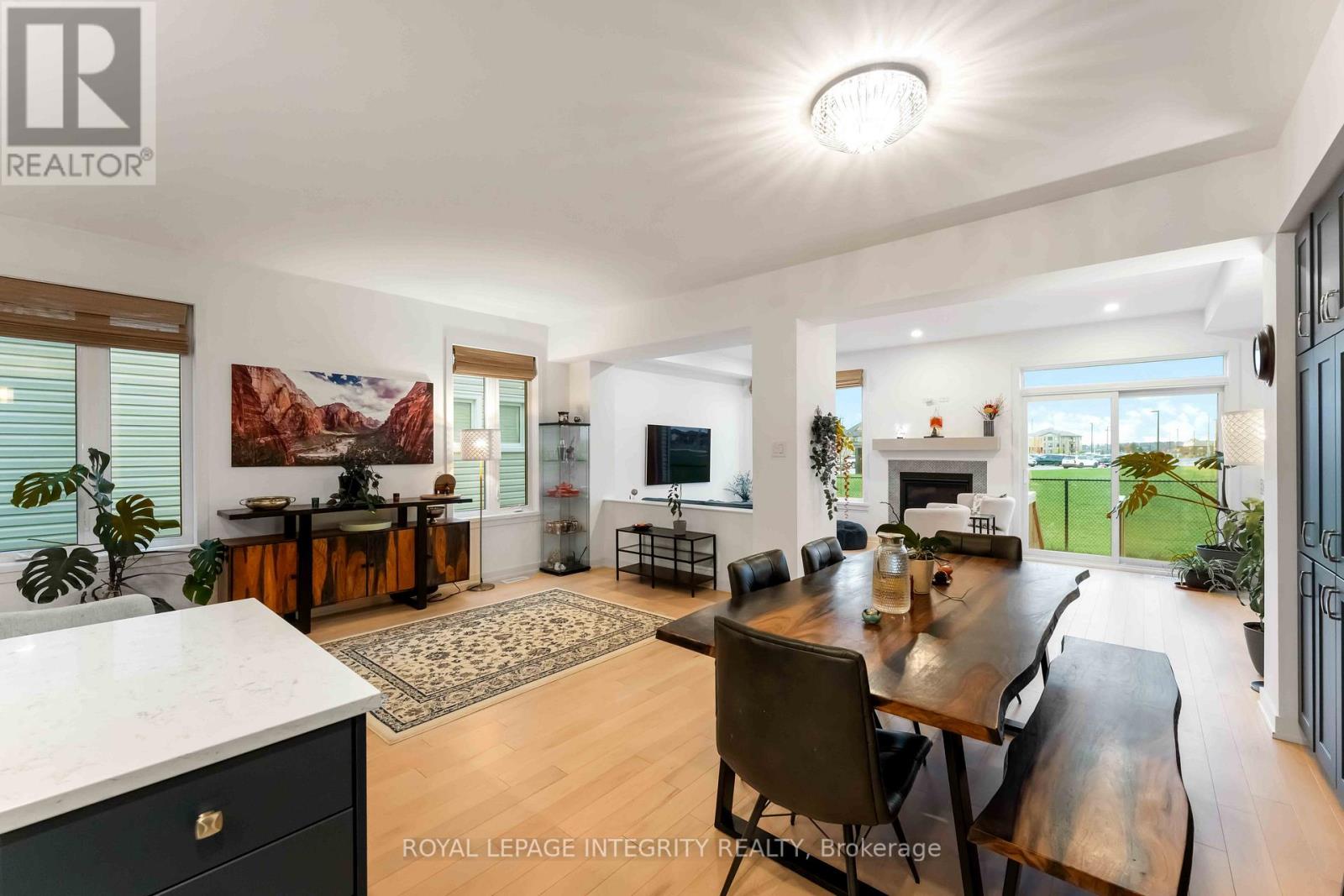 221 Finsbury Avenue, Ottawa, Ontario  K2S 2X9 - Photo 8 - X12981560