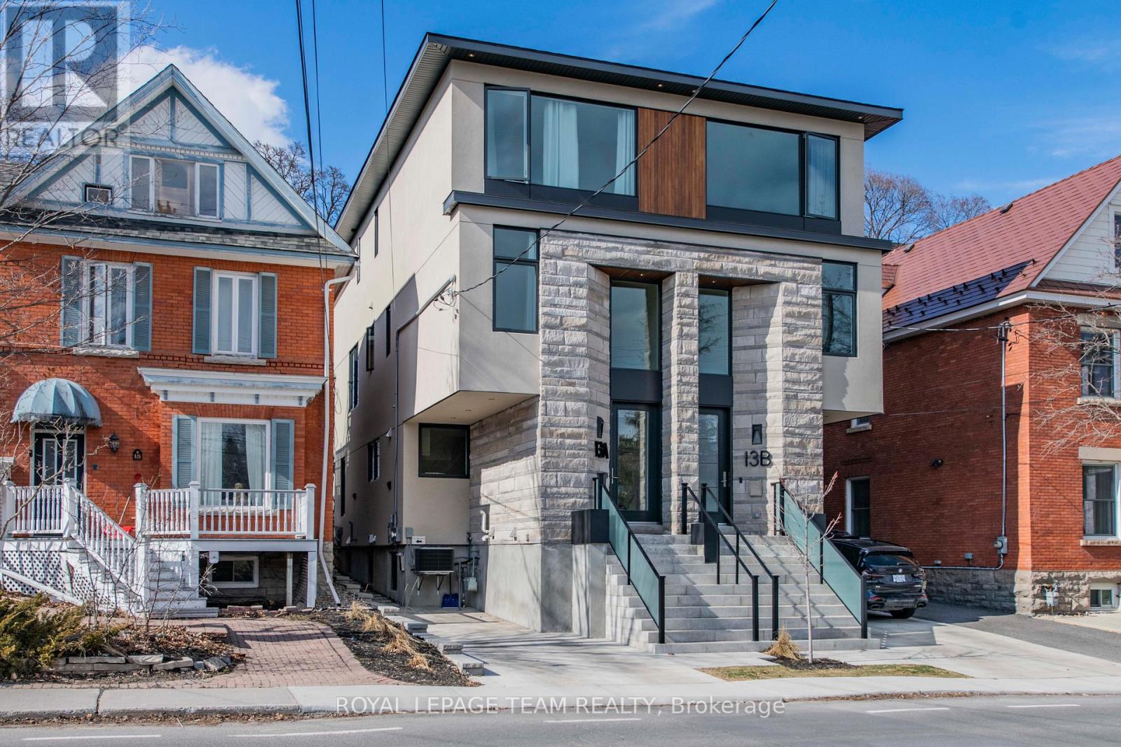 B - 13 FIFTH AVENUE, Ottawa, Ontario