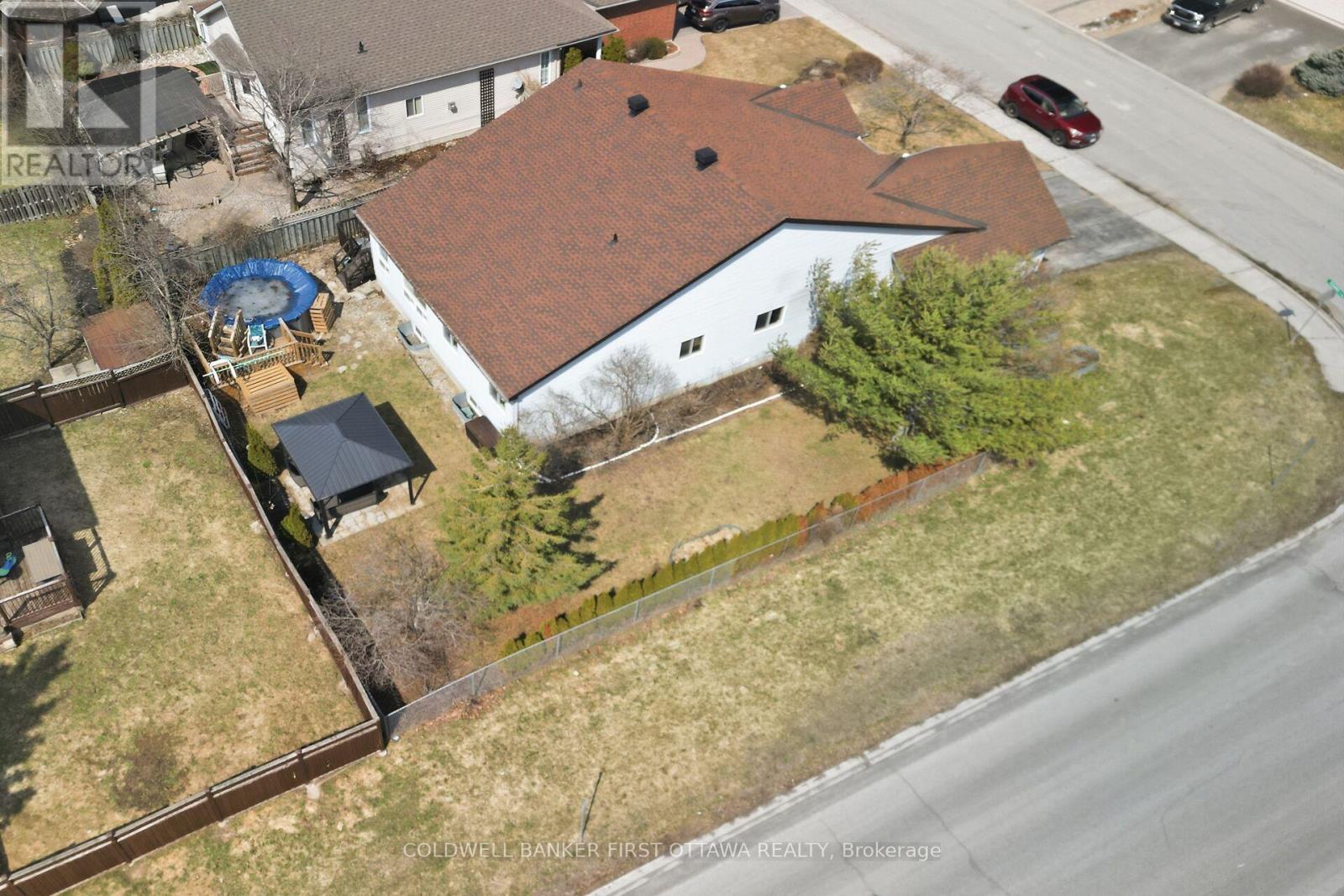 4 Mcdiarmid Lane N, Carleton Place, Ontario  K7C 4S1 - Photo 34 - X12983360