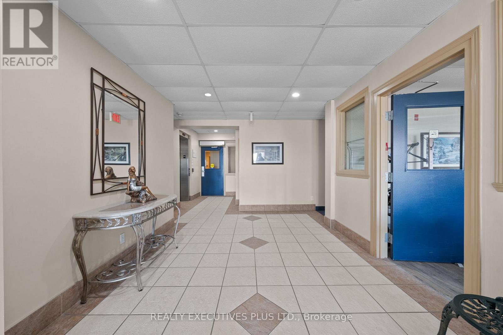 407 - 2921 Laurier Street, Clarence-Rockland, Ontario  K4K 1V2 - Photo 3 - X12983764