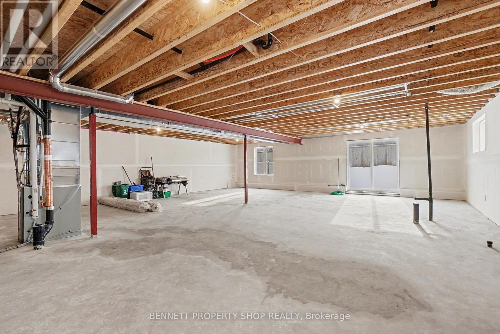 621 Enclave Lane, Clarence-Rockland, Ontario  K4K 0M8 - Photo 15 - X12985192