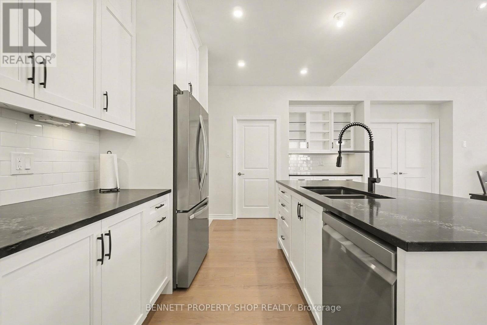 621 Enclave Lane, Clarence-Rockland, Ontario  K4K 0M8 - Photo 7 - X12985192