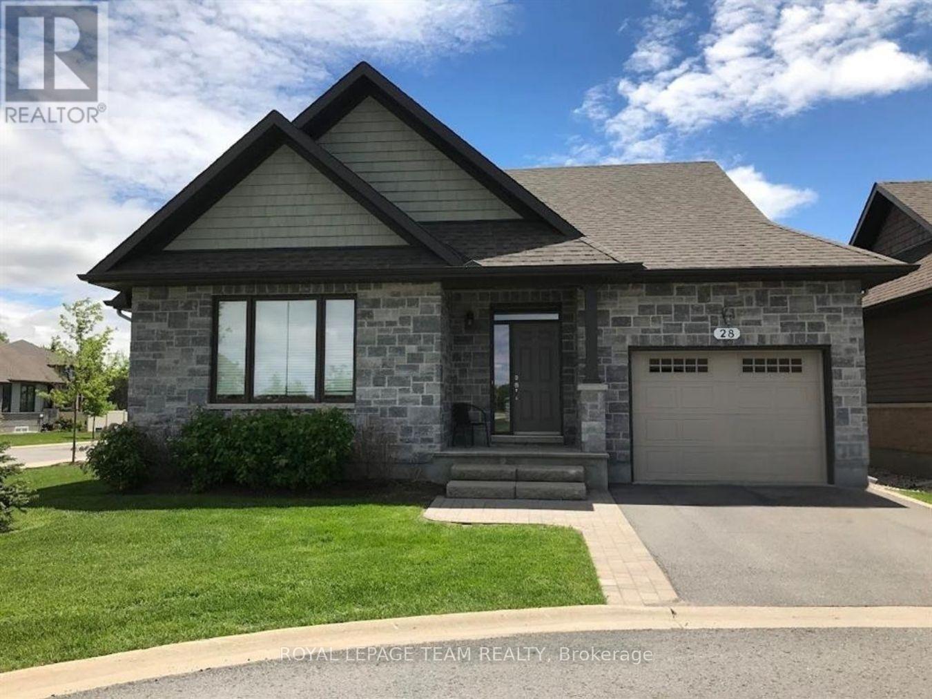 28 MAGNOLIA WAY, North Grenville, Ontario