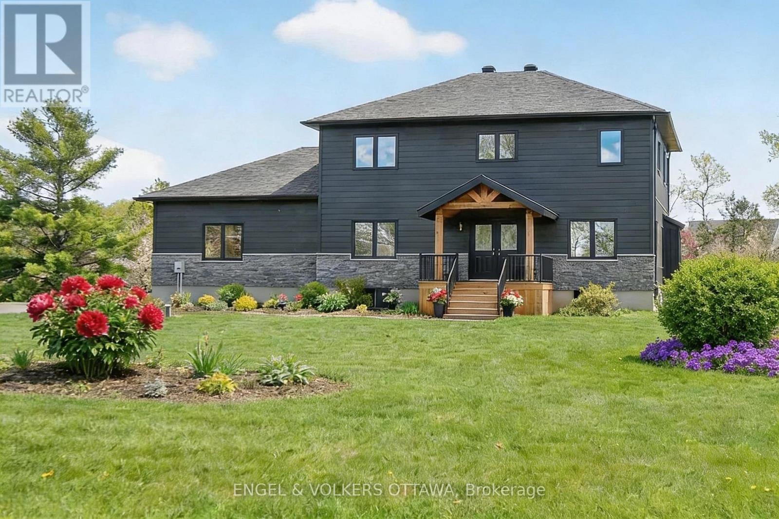 57 PAUL A. BERTRAND DRIVE, McNab/Braeside, Ontario