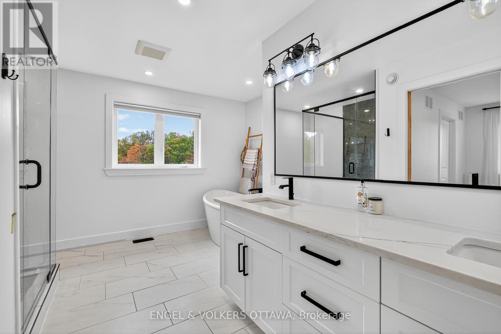 57 Paul A. Bertrand Drive, Mcnab/braeside, Ontario  K7S 3G8 - Photo 35 - X12987066