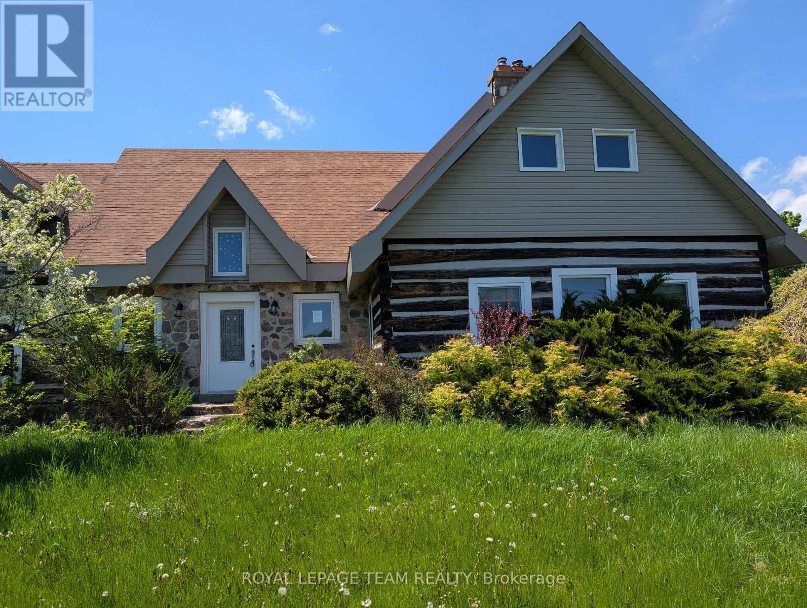 9741 CANOE LAKE ROAD, Frontenac, Ontario