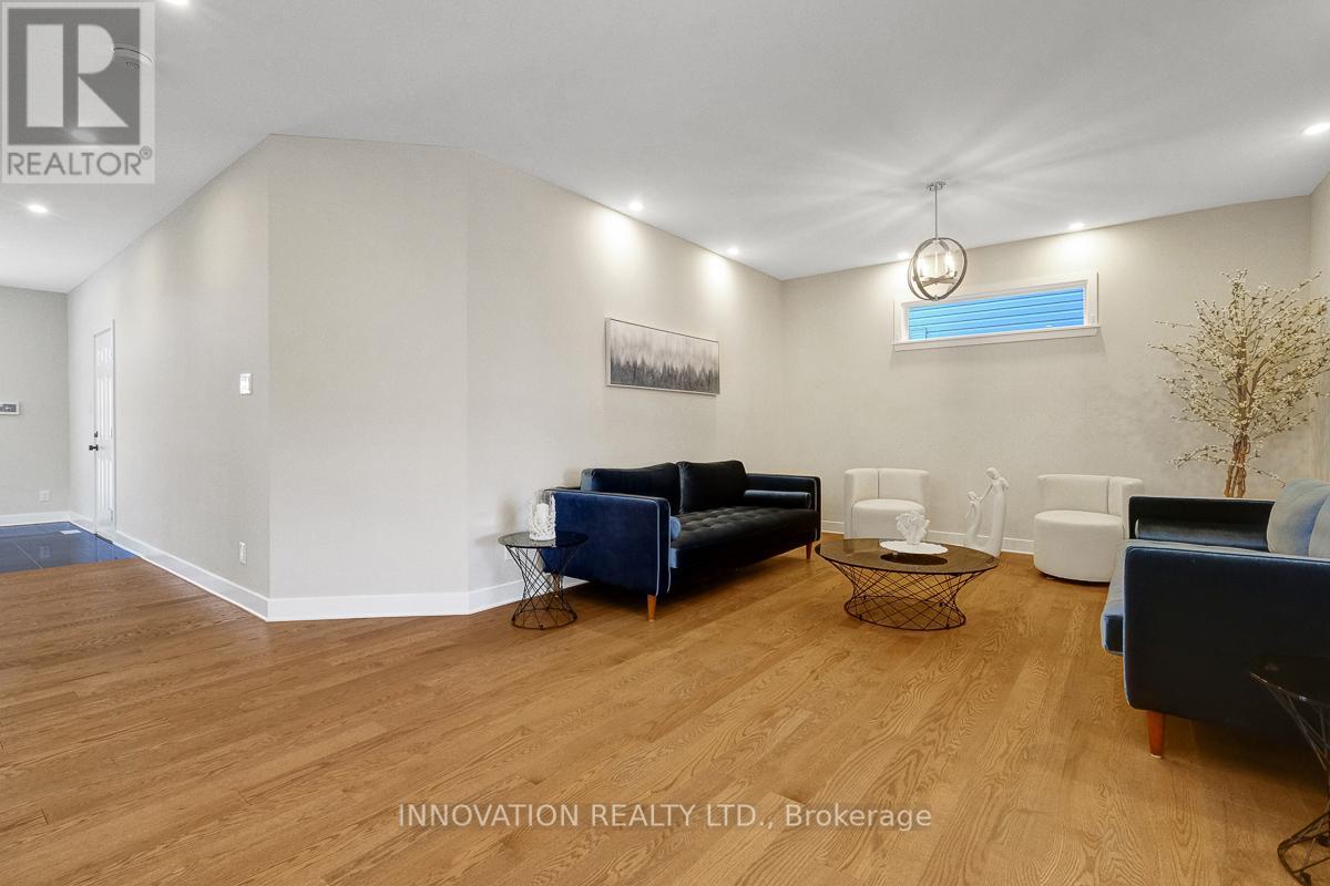 429 Fernside Street, Ottawa, Ontario  K2T 0L2 - Photo 7 - X12987996