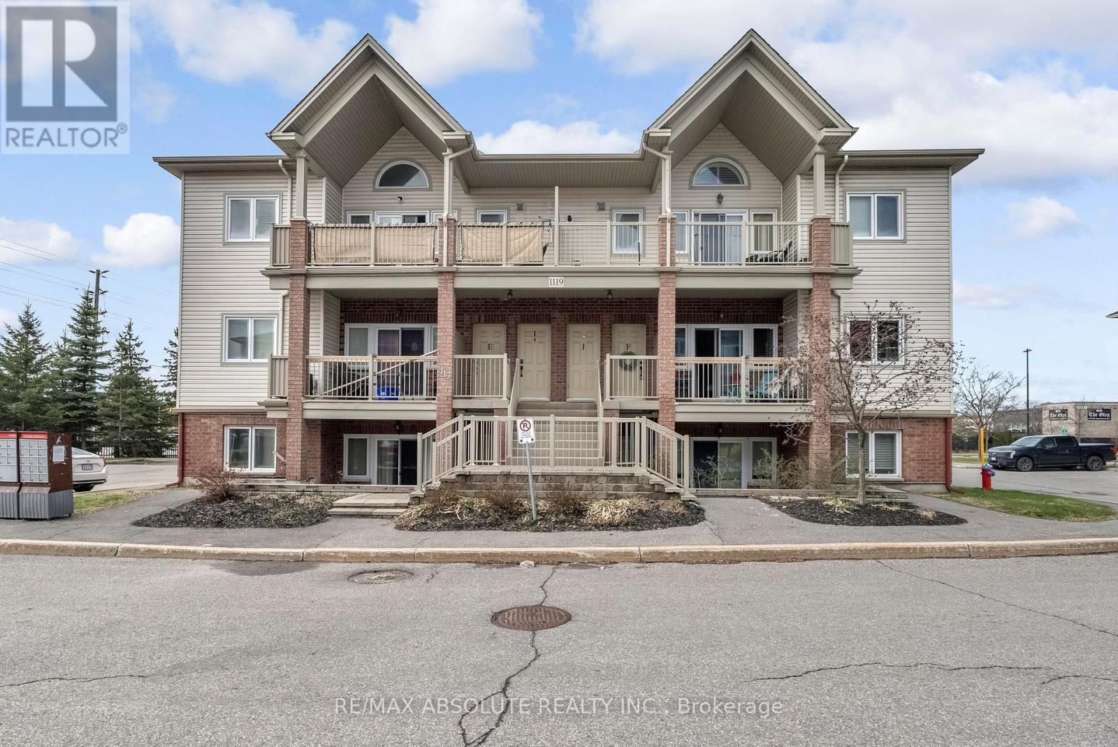 F - 1119 STITTSVILLE MAIN STREET, Ottawa, Ontario