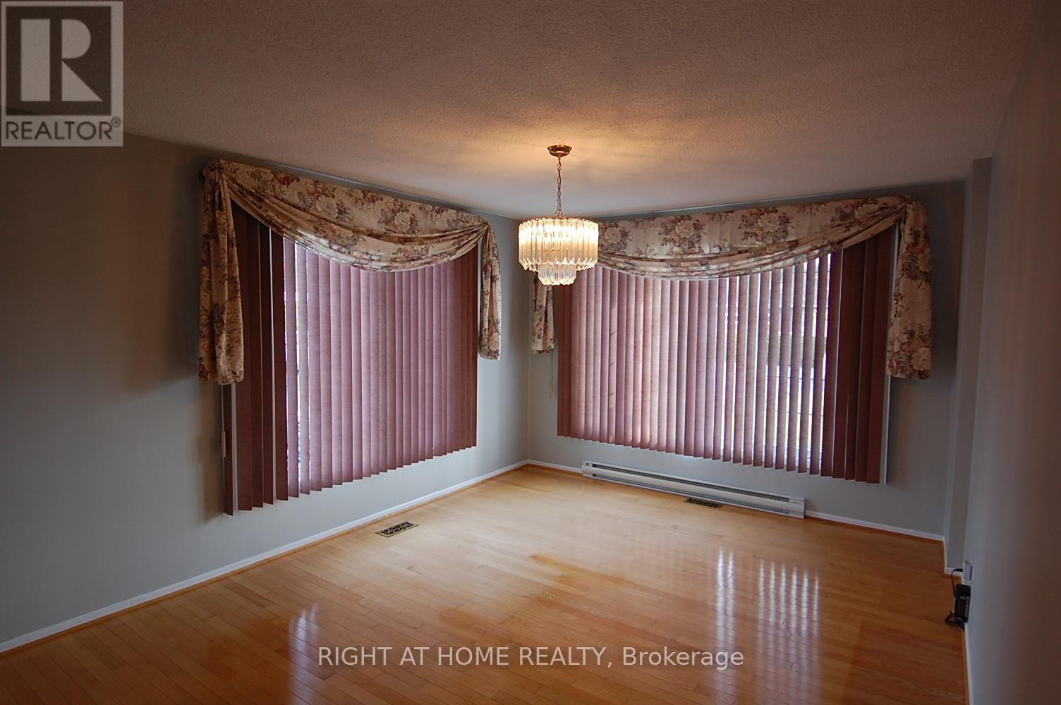 312 Ramage Road, Clarence-Rockland, Ontario  K4K 1K7 - Photo 5 - X12988184