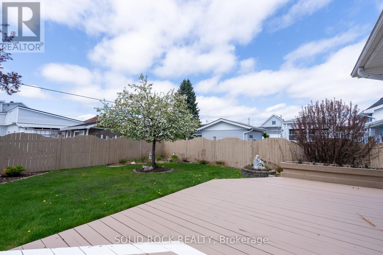 169 Church Street, West Nipissing, Ontario  P2B 1H6 - Photo 38 - X12990878