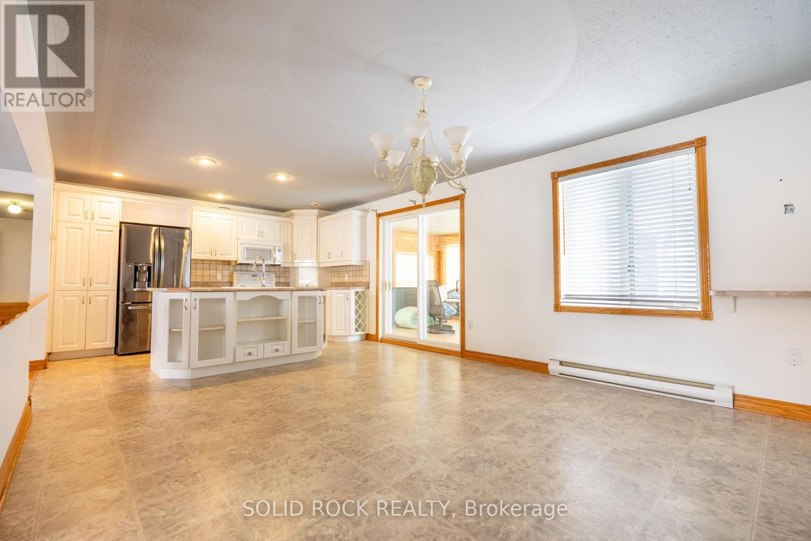 169 Church Street, West Nipissing, Ontario  P2B 1H6 - Photo 8 - X12990878