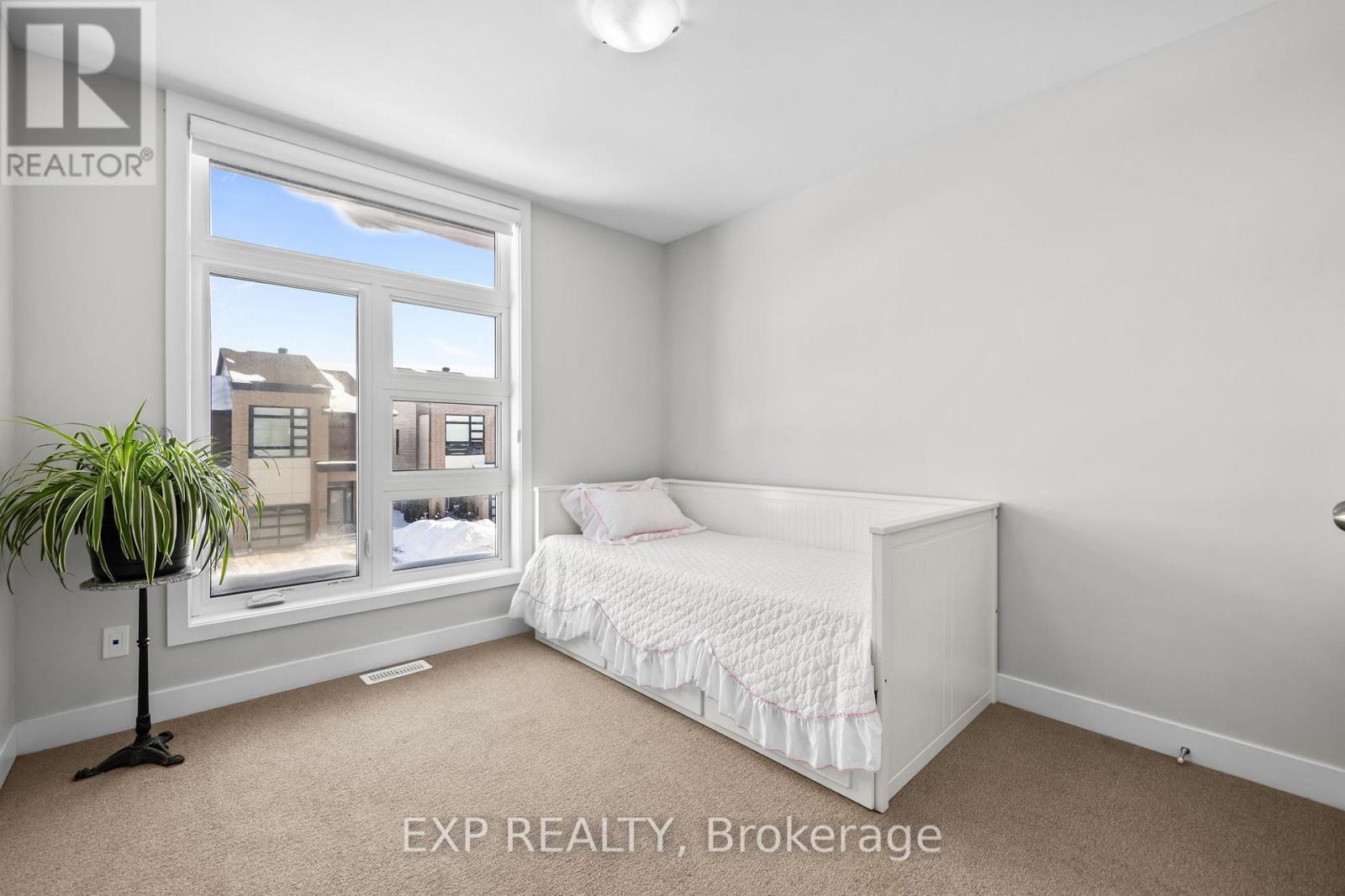 335 Wabasso Lane, Ottawa, Ontario  K1T 0T2 - Photo 13 - X12991520