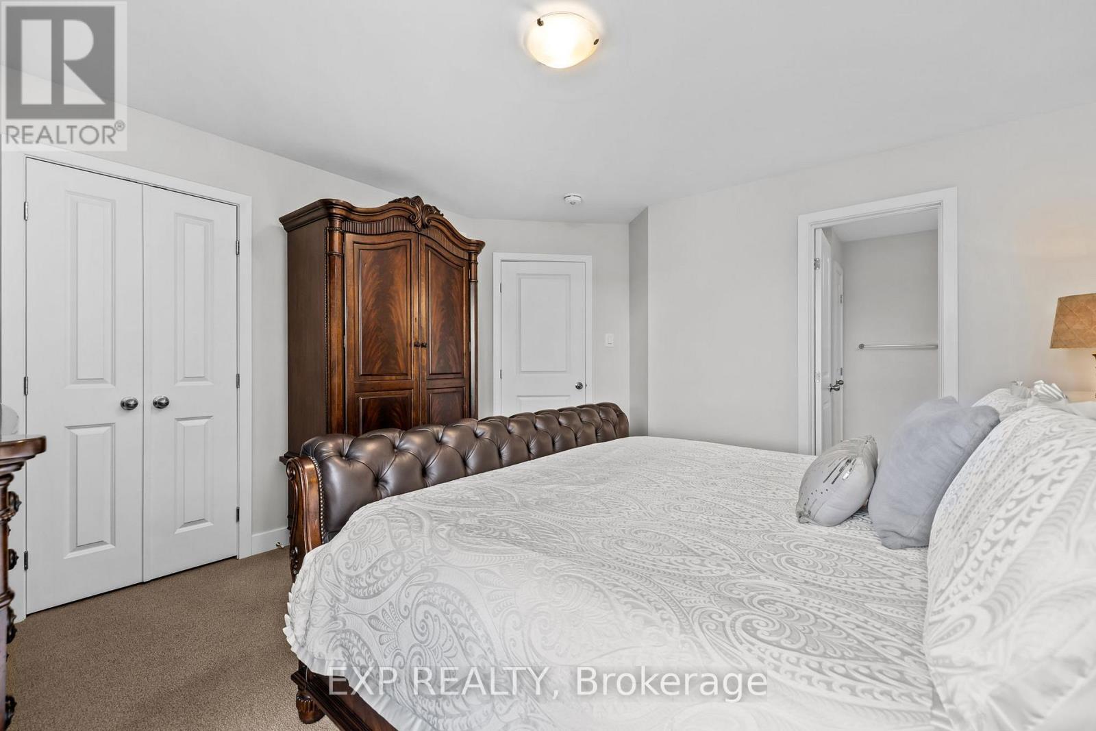 335 Wabasso Lane, Ottawa, Ontario  K1T 0T2 - Photo 18 - X12991520