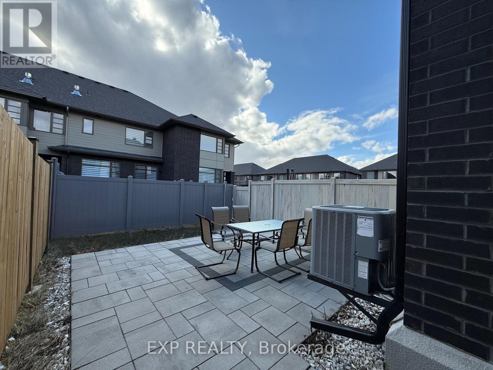 335 Wabasso Lane, Ottawa, Ontario  K1T 0T2 - Photo 24 - X12991520