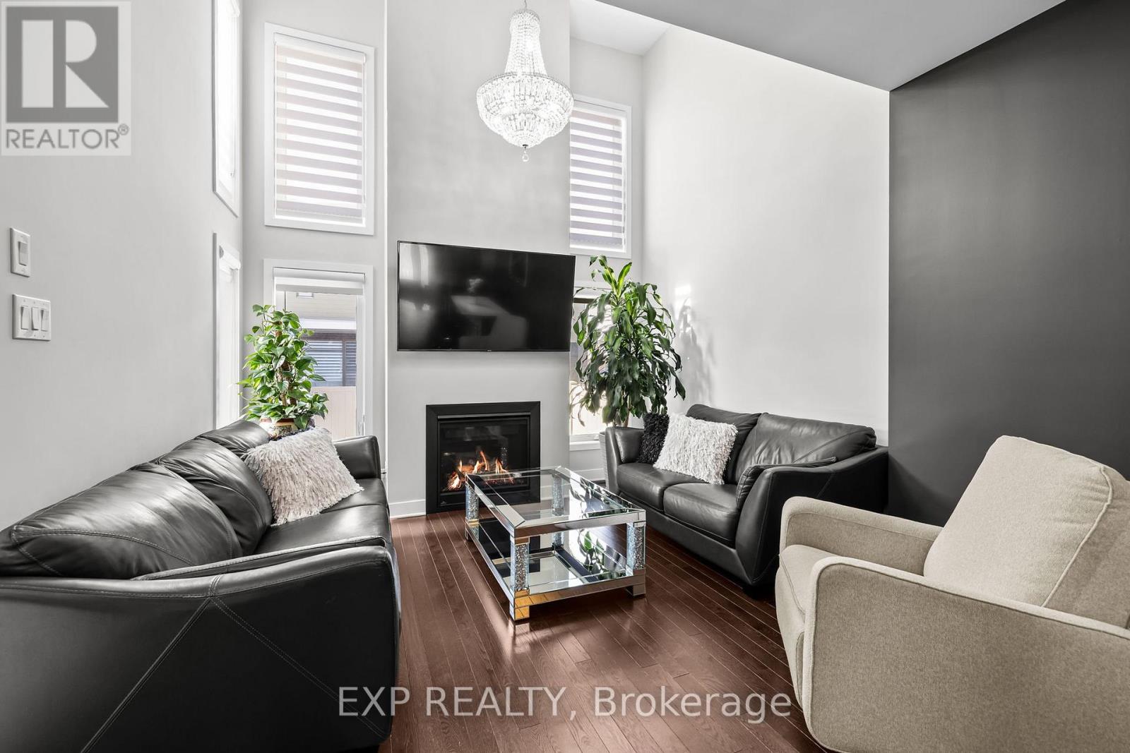 335 Wabasso Lane, Ottawa, Ontario  K1T 0T2 - Photo 9 - X12991520