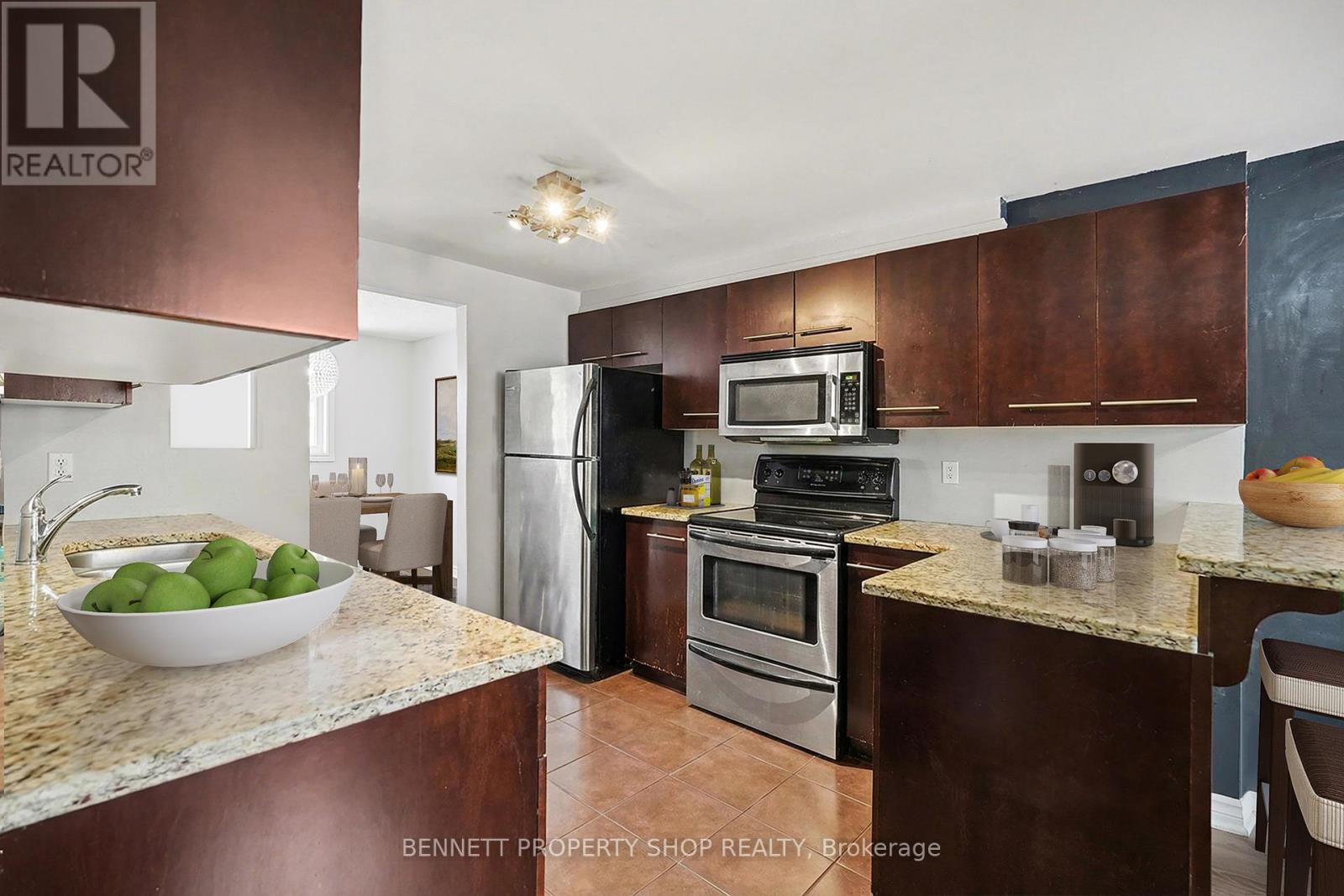 41 - 209 Ridgepark Private, Ottawa, Ontario  K2G 1H1 - Photo 3 - X12991696