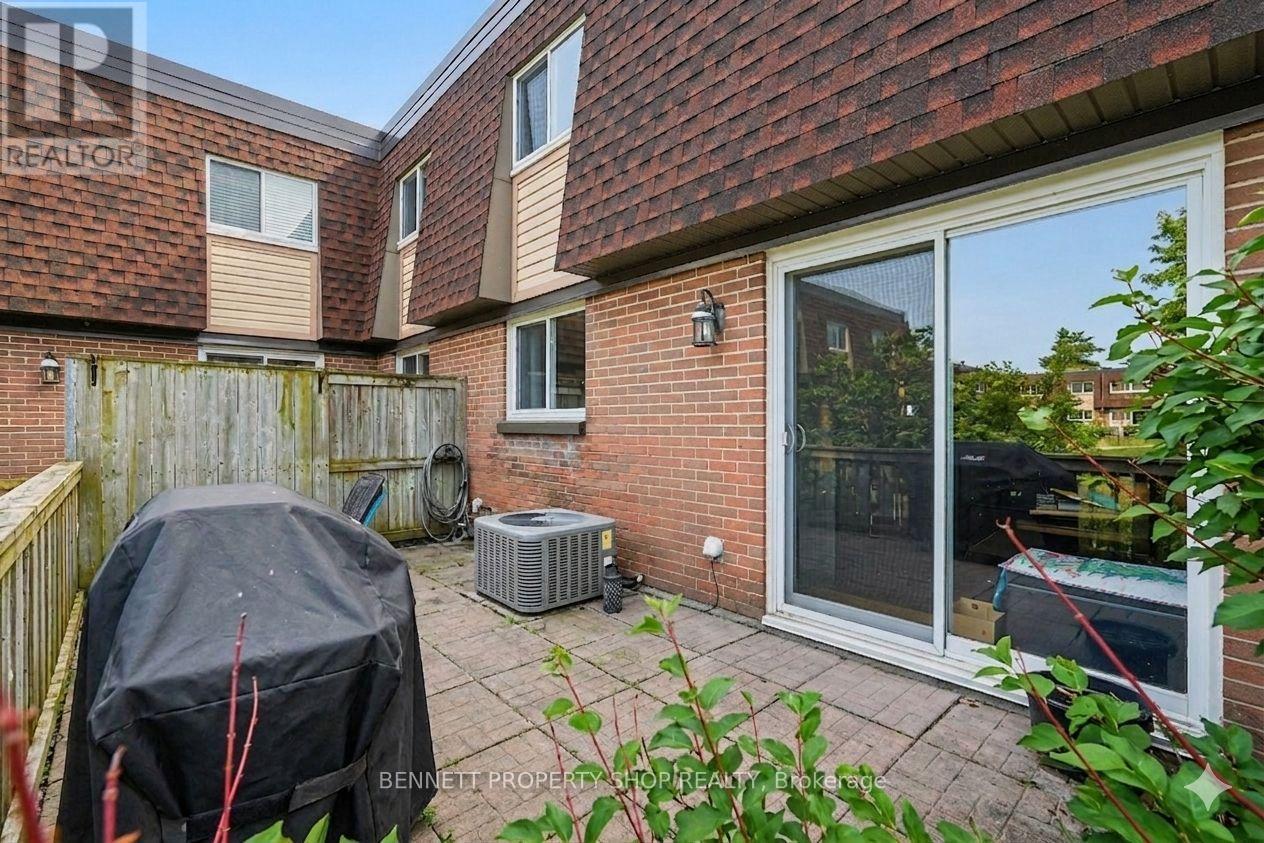 41 - 209 Ridgepark Private, Ottawa, Ontario  K2G 1H1 - Photo 8 - X12991696