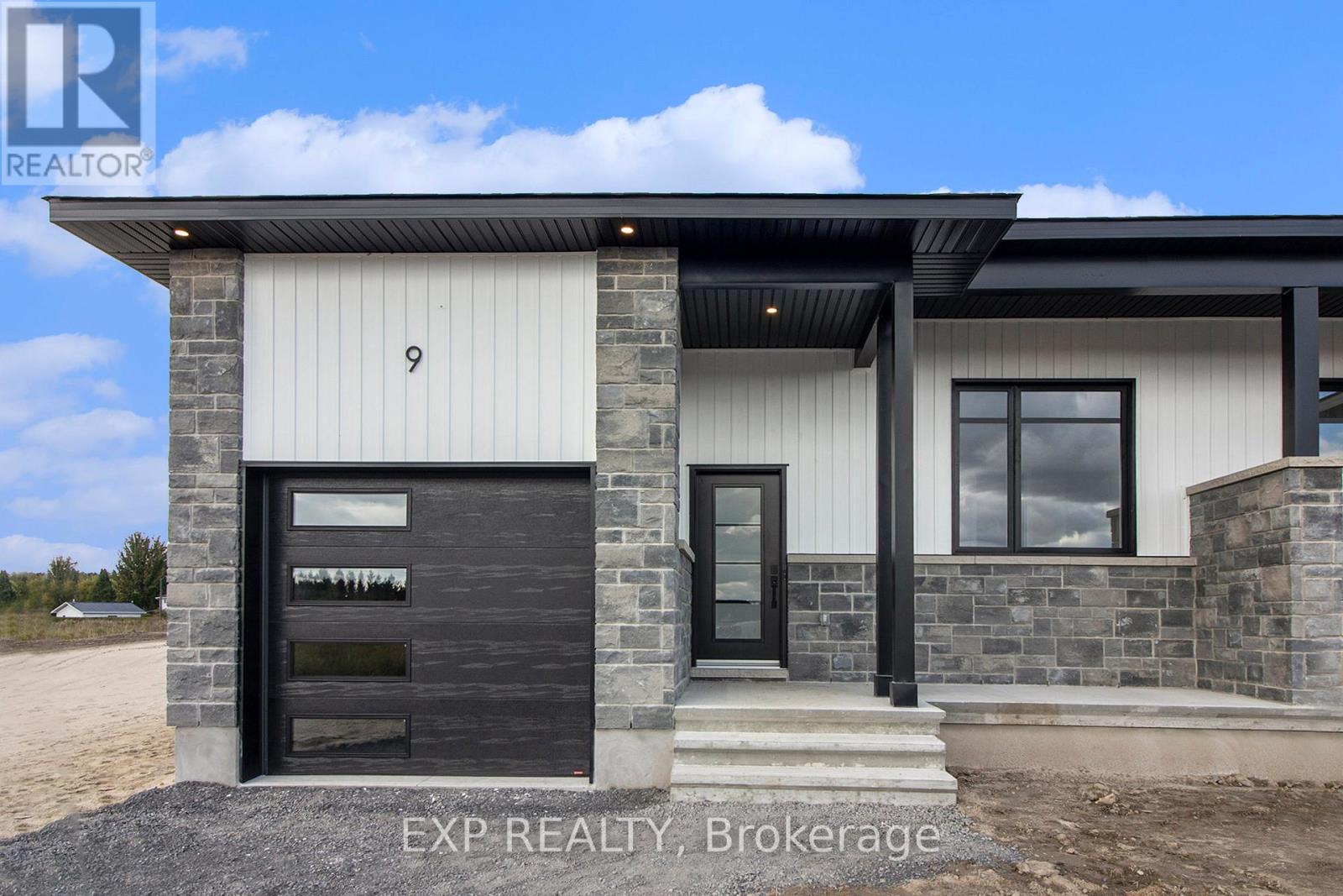 773 Lacroix Road, Clarence-Rockland, Ontario  K0A 2A0 - Photo 3 - X12991760