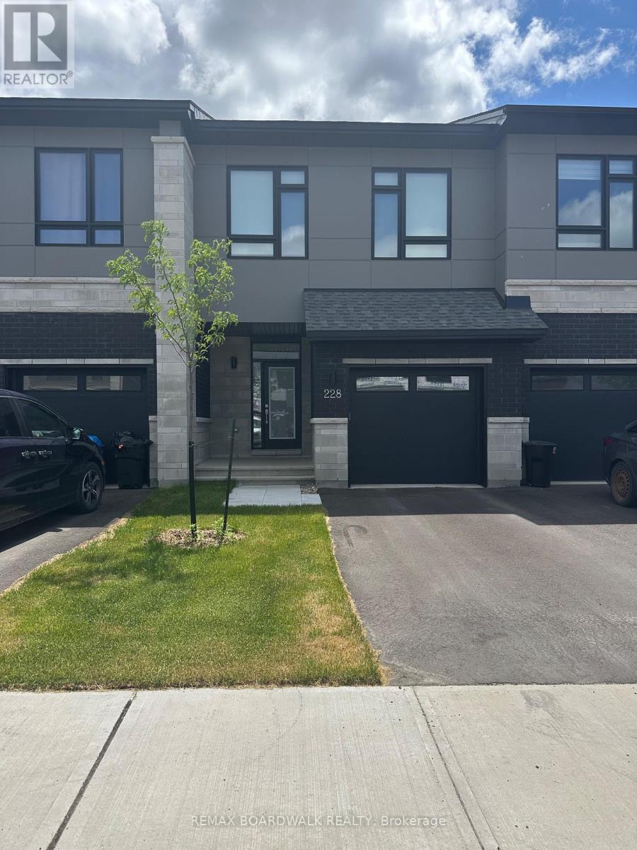 228 BRISTOL CRESCENT, North Grenville, Ontario