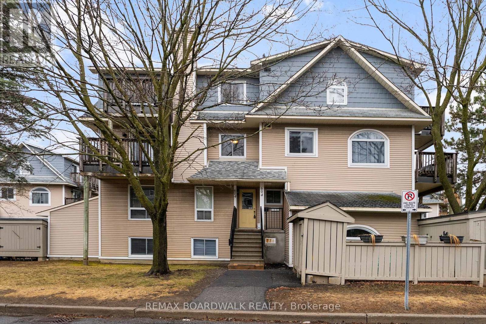 614 TANGUAY COURT, Ottawa, Ontario