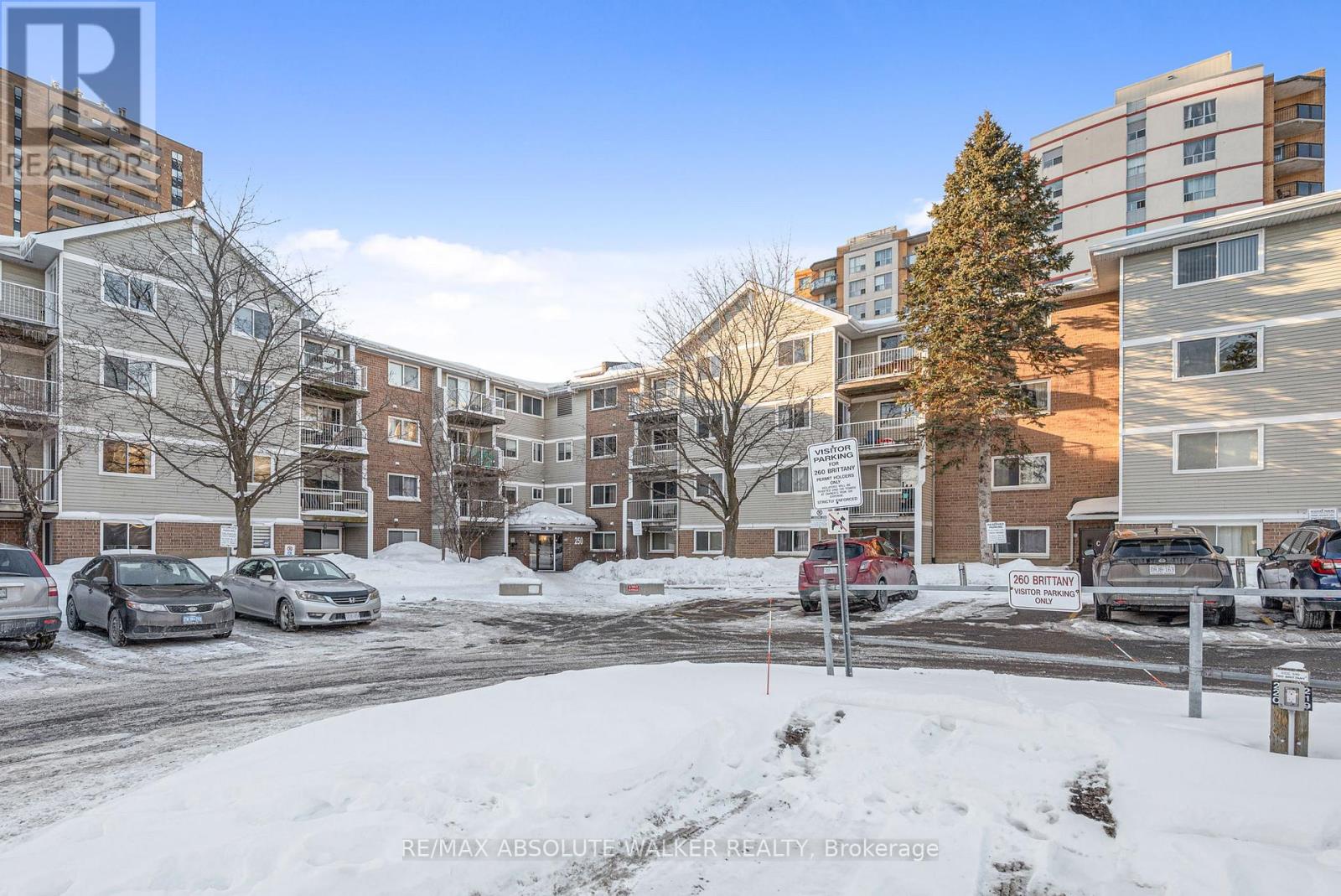 318 - 250 BRITTANY DRIVE, Ottawa, Ontario