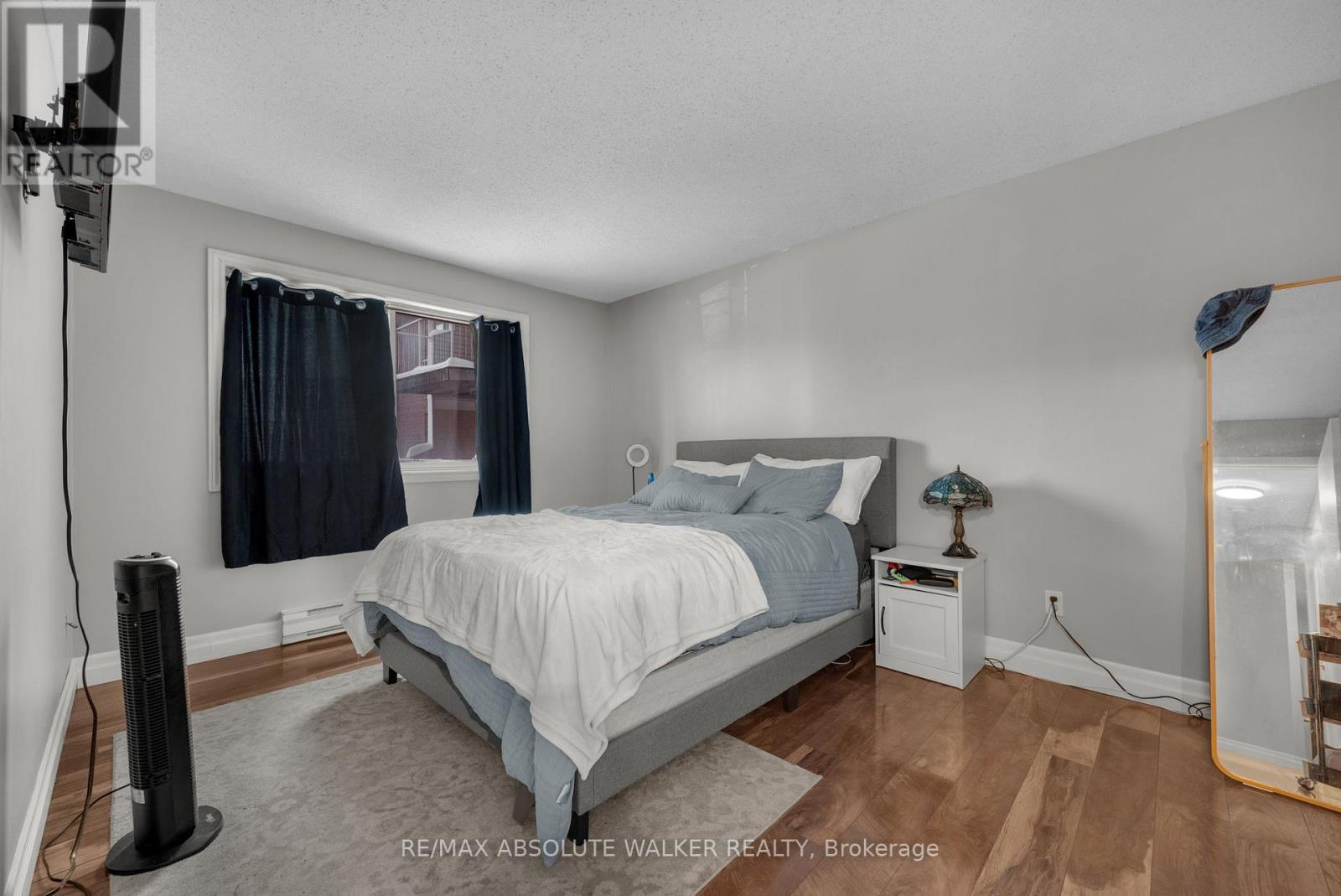 318 - 250 Brittany Drive, Ottawa, Ontario  K1K 4M1 - Photo 9 - X12993542