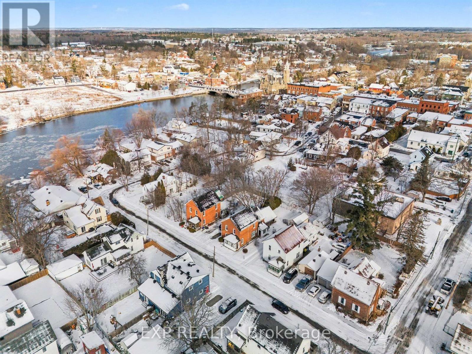 42 Allan Street, Carleton Place, Ontario  K7C 1T3 - Photo 11 - X12993548