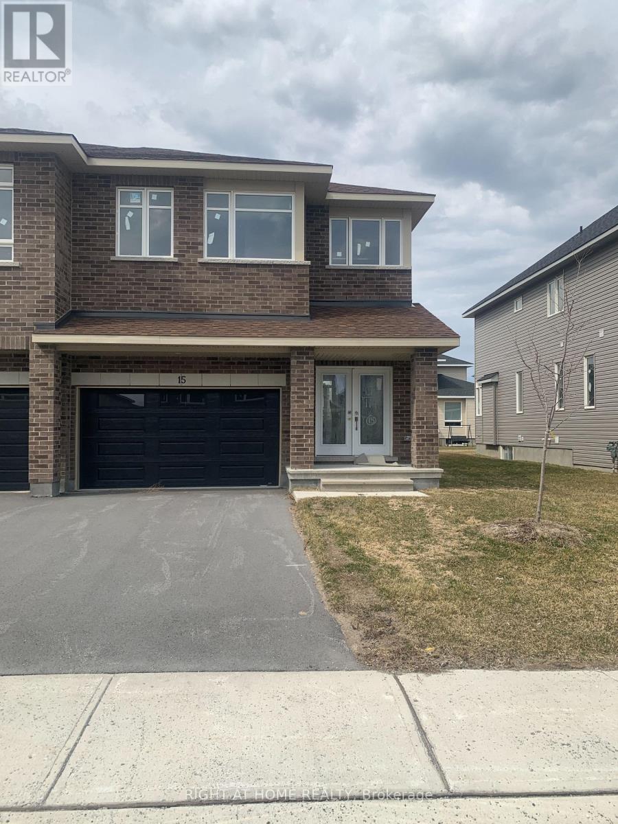 15 WYLIE WAY, Carleton Place, Ontario