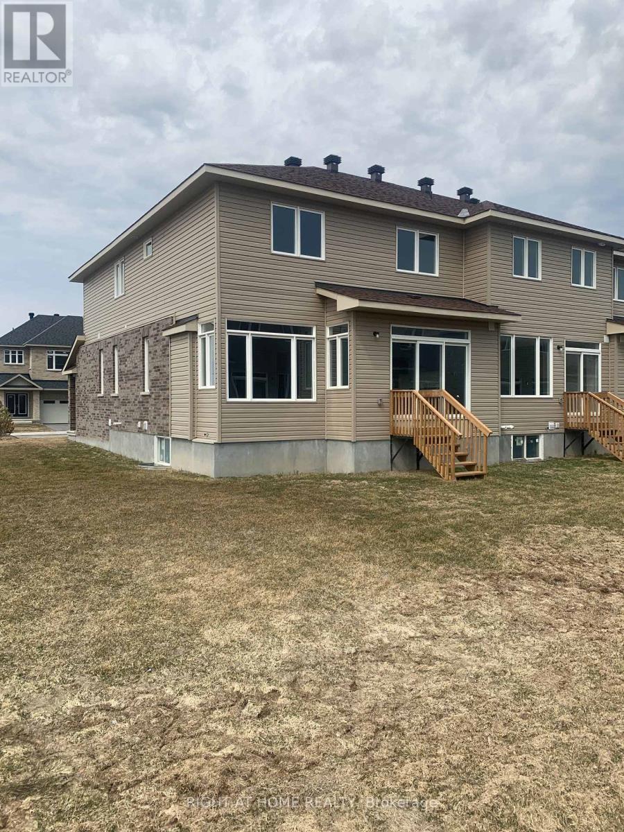 2 Wylie Way, Carleton Place, Ontario  K7C 0C4 - Photo 3 - X12993958